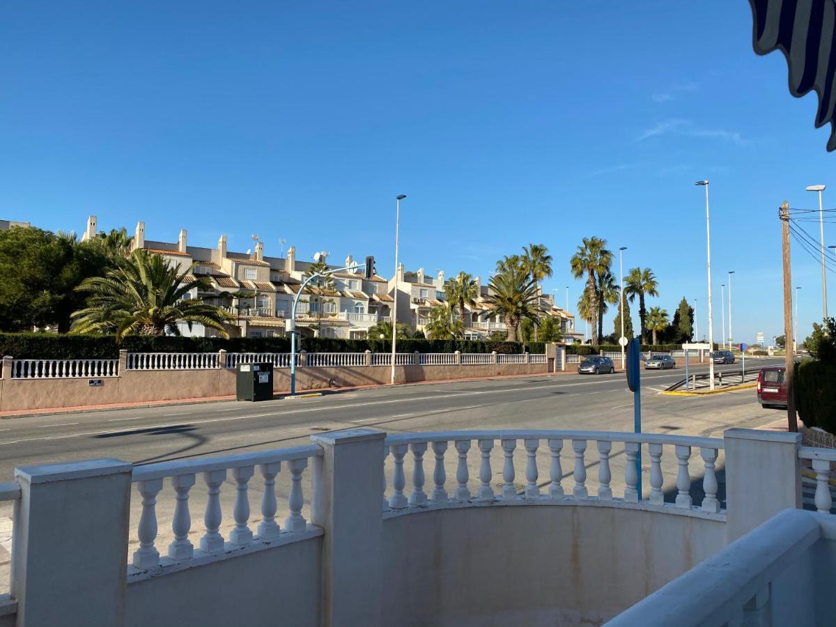 Apartamento Pod Papugami Torrevieja Ngoại thất bức ảnh