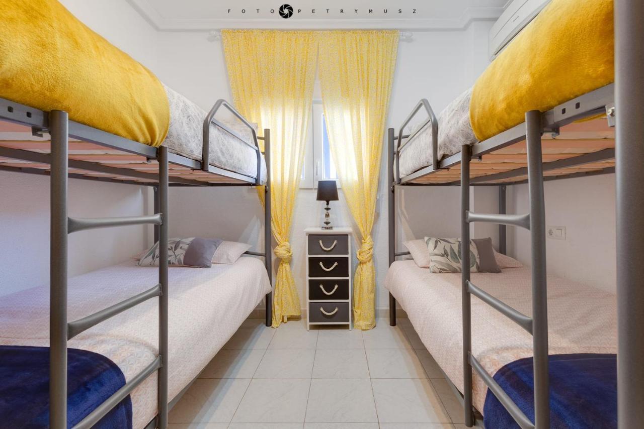 Apartamento Pod Papugami Torrevieja Ngoại thất bức ảnh