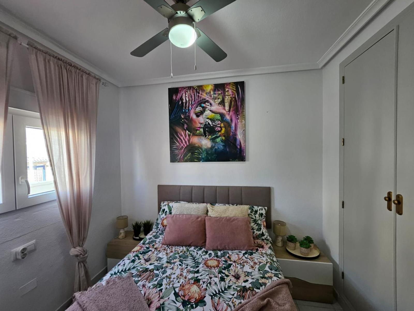 Apartamento Pod Papugami Torrevieja Ngoại thất bức ảnh